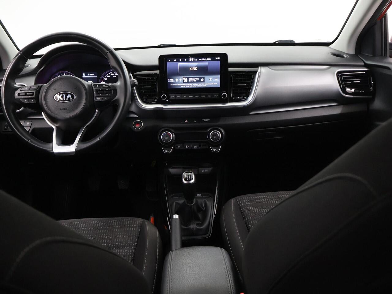 KIA Stonic 1.0 T-GDi MHEV DynamicPlusLine | Trekhaak | Keyless | Navigatie | Parkeercamera | Apple Carplay/Android Auto | Climate Control |