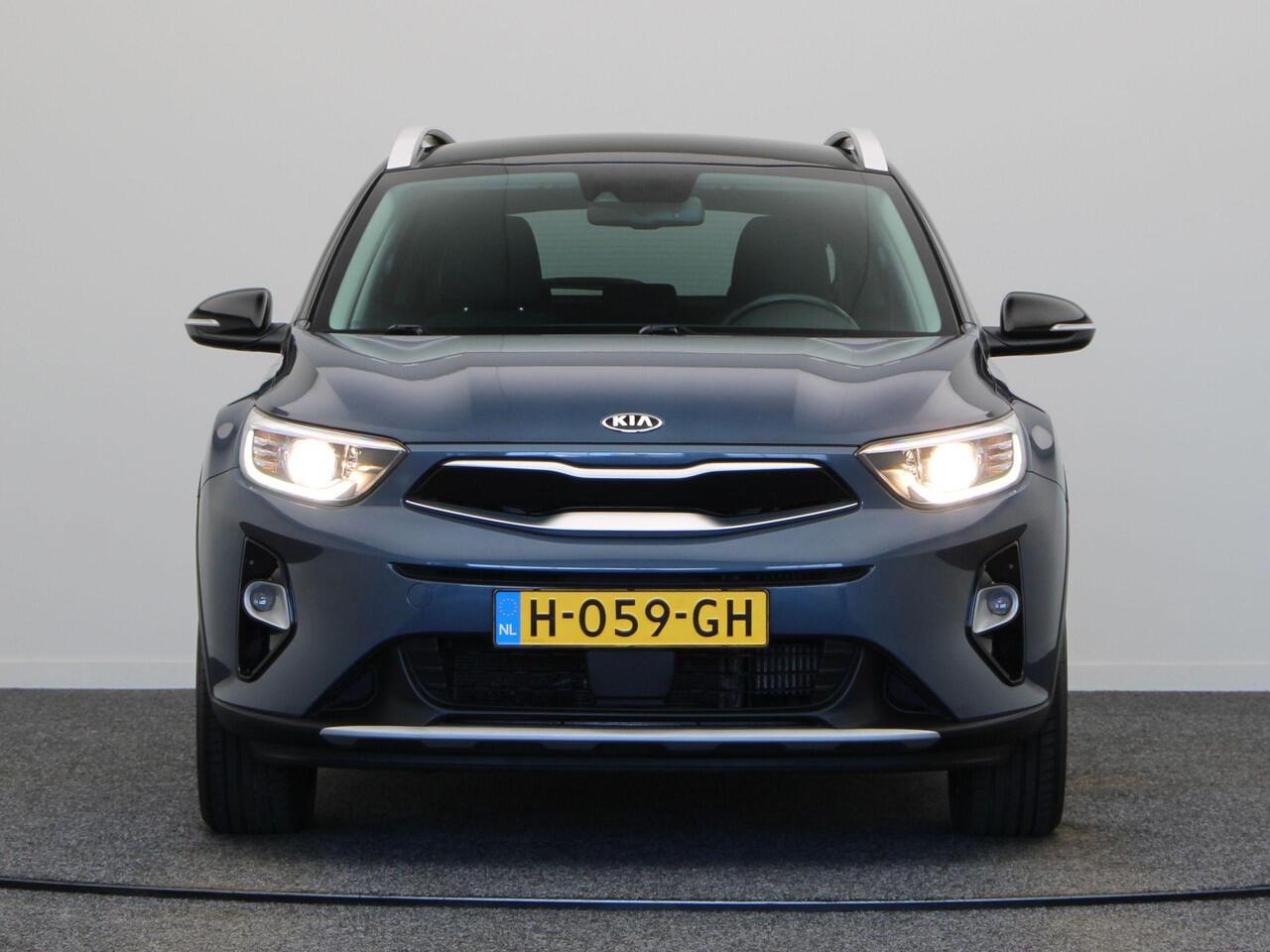 KIA Stonic 1.0 T-GDi DynamicPlusLine | Trekhaak | Climate Control | Achteruitrijcamera | Lane Assist | PDC |