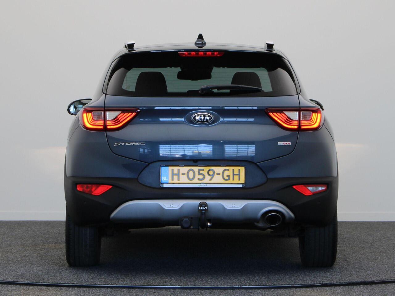 KIA Stonic 1.0 T-GDi DynamicPlusLine | Trekhaak | Climate Control | Achteruitrijcamera | Lane Assist | PDC |