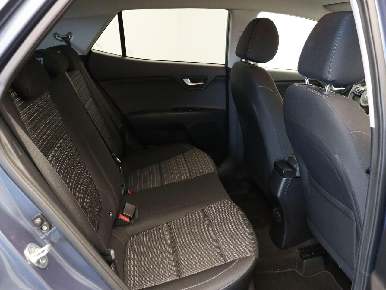 KIA Stonic 1.0 T-GDi DynamicPlusLine | Trekhaak | Climate Control | Achteruitrijcamera | Lane Assist | PDC |