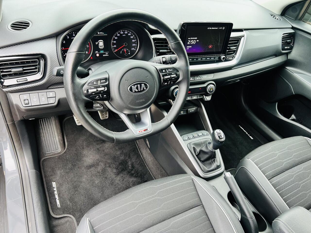 KIA Stonic 1.0 T-GDi MHEV GT-PlusLine /Apple Carplay/ Parkeersens V+A+Cam/Cruise&Clima Contr./Stoel-Stuurverw./DAB+/LED/Navi/17''LMV/(MET GARANTIE*)