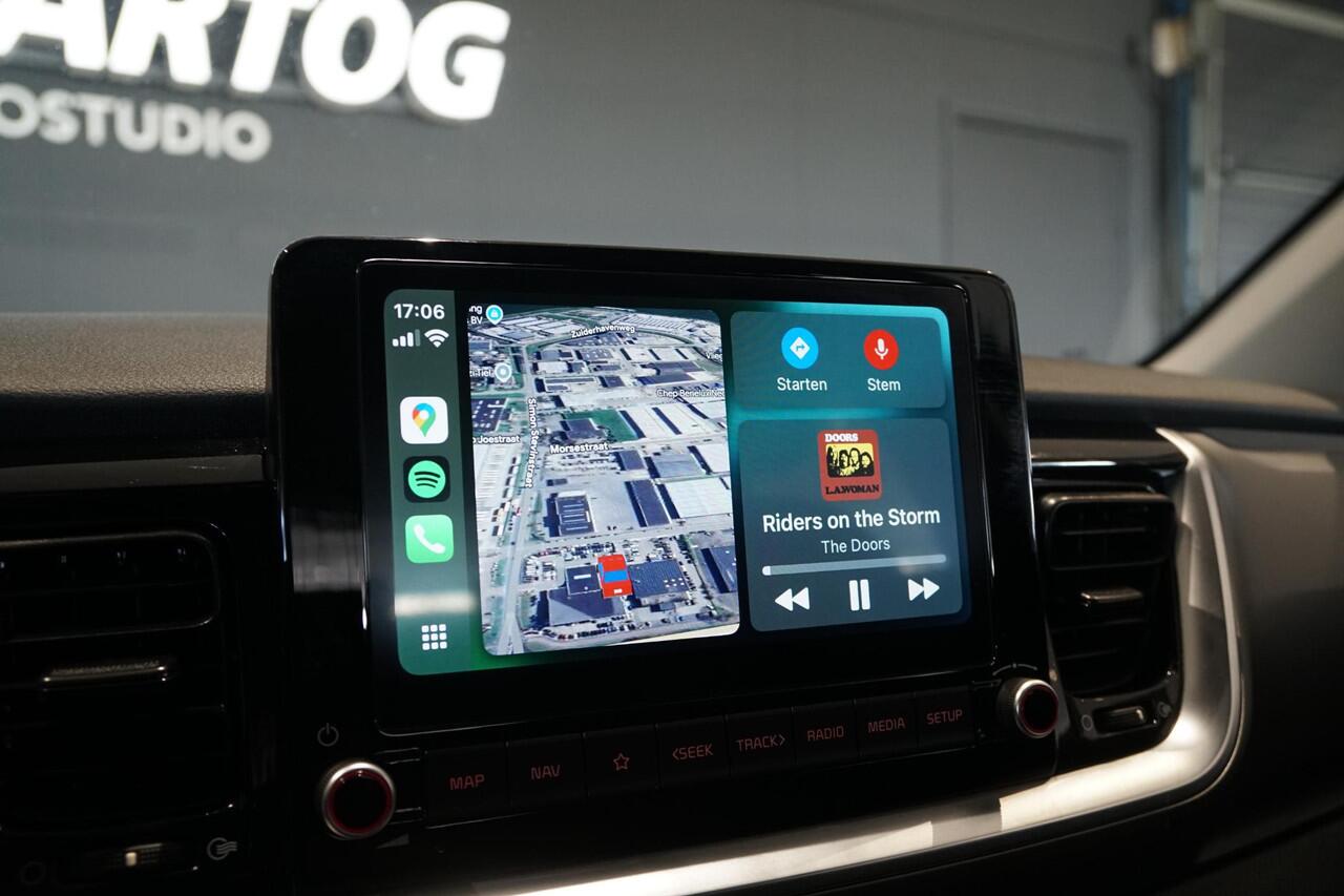 KIA Stonic 1.0 T-GDi MHEV DynamicLine + CAMERA / NAVIGATIE / CARPLAY