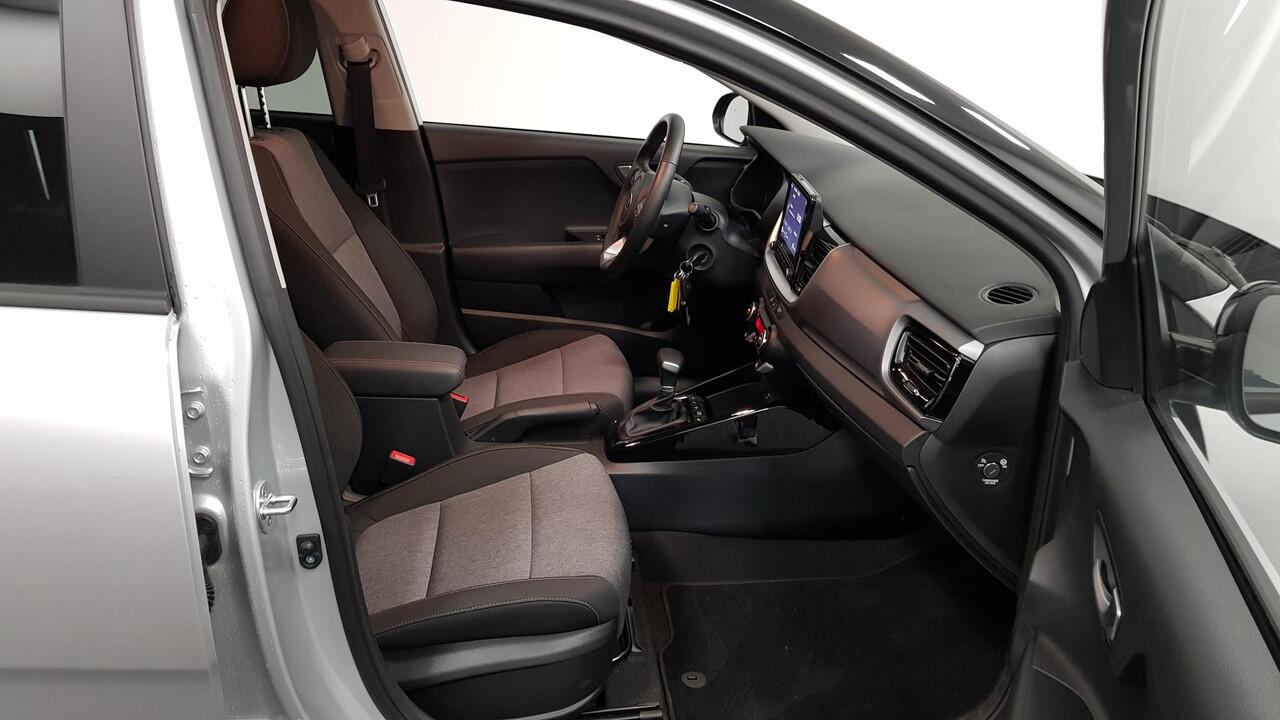 KIA Stonic 1.0 T-GDi 120pk Automaat DynamicLine | Climate control | Navigatie | Camera | Parkeer sensoren | Trekhaak