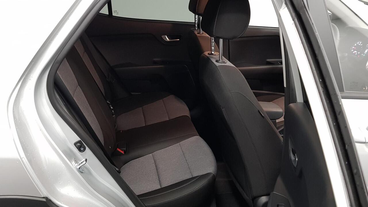 KIA Stonic 1.0 T-GDi 120pk Automaat DynamicLine | Climate control | Navigatie | Camera | Parkeer sensoren | Trekhaak