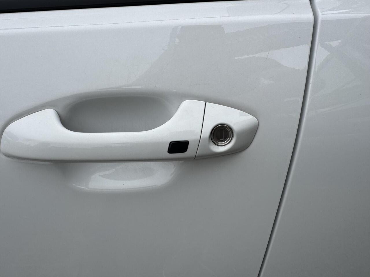 KIA Stonic 1.0 T-GDi MHEV DynamicPlusLine | Eerste Eigenaar | Climate Control | Navigatie | Apple Carplay/Android Auto | Enz...