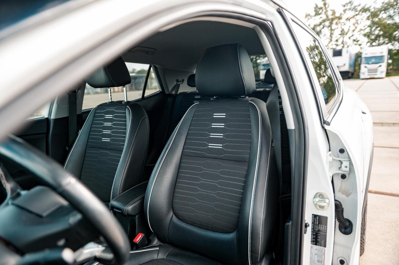 KIA Stonic 1.0 T-GDi 120PK MHEV GT-Line | TREKHAAK | NAVI | CAMERA