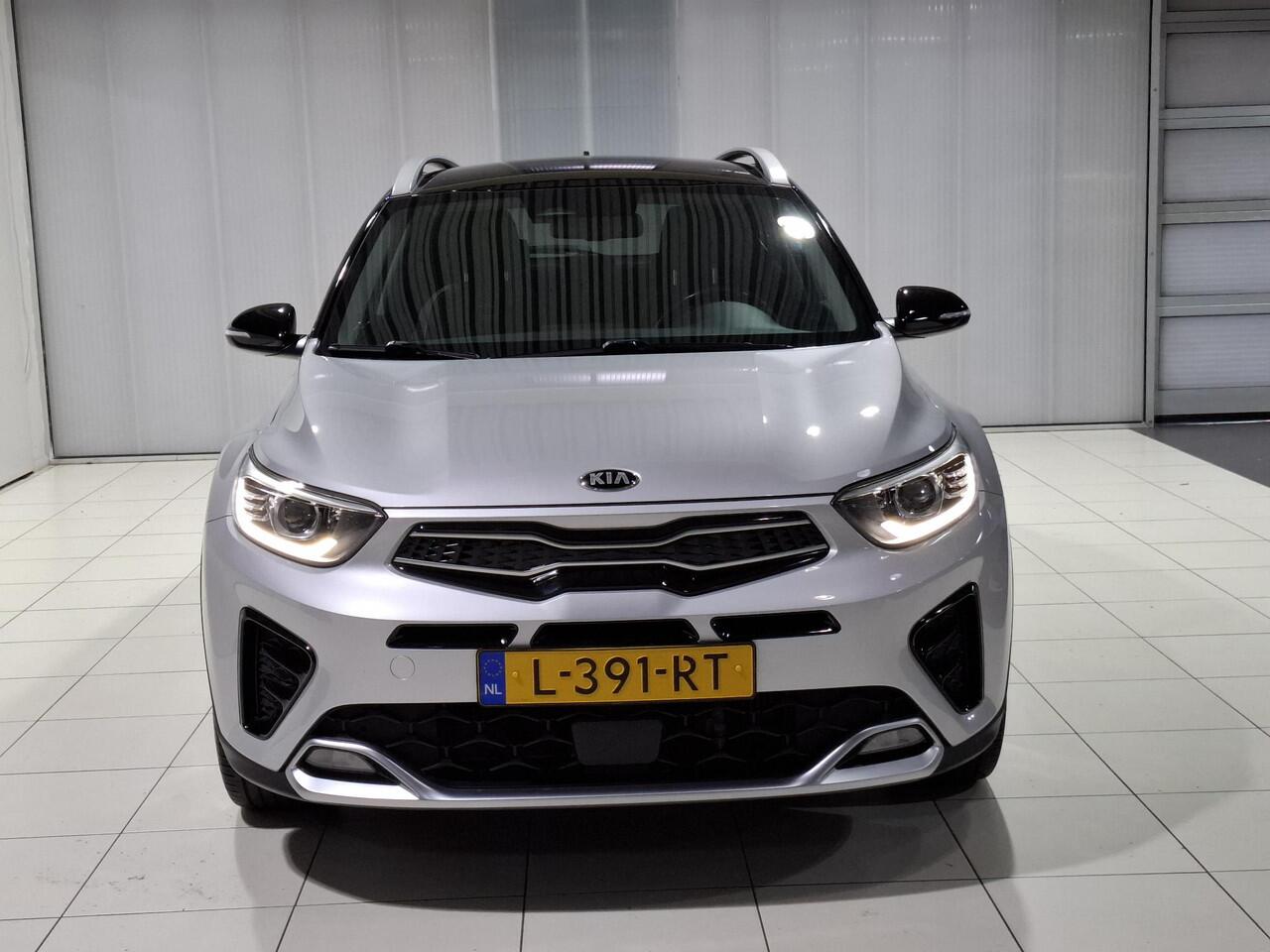 KIA Stonic 1.0 T-GDi MHEV GT-Line Stoel en stuur verwarming, Apple Carplay/Android Auto, Navigatie, Camera.