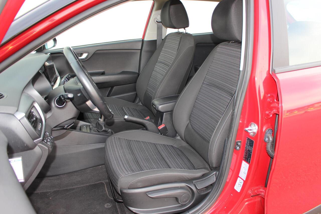 KIA Stonic 1.0 T-GDi Hybrid DynamicLine , Carplay Android, Dab+, Camera, sport velgen, cruise.