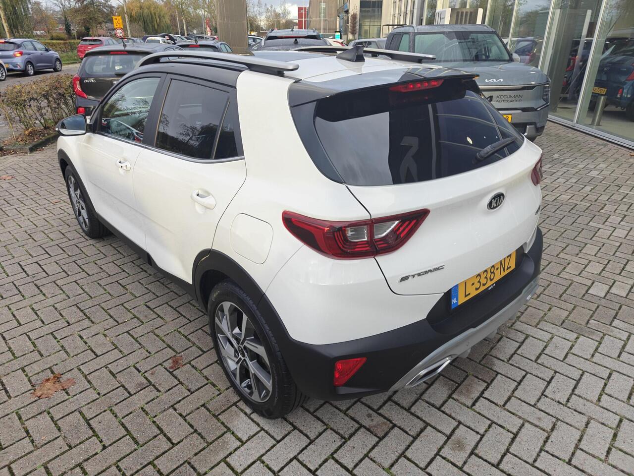 KIA Stonic 1.0 T-GDi MHEV GT-Line | Keyless | Stoel-& Stuurverwarming | Lmv | Achteruitrij camera | Sportieve GT-line bekleding | Navigatie Apple Carplay/Android Auto |