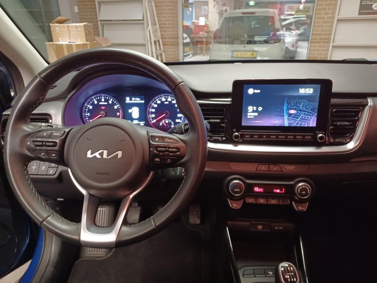 KIA Stonic 1.0 T-GDi MHEV Dynamic-Line , Navigatie, Camera