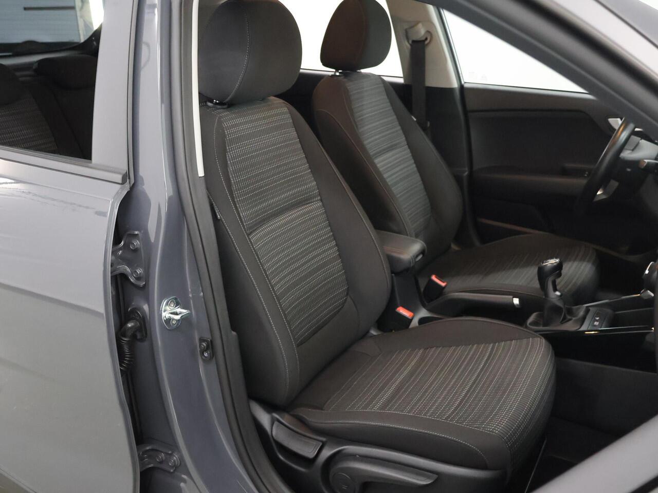 KIA Stonic 1.0 T-GDi MHEV DynamicPlusLine | Keyless | Navigatie | Parkeercamera | Apple Carplay/Android Auto | Climate Control |