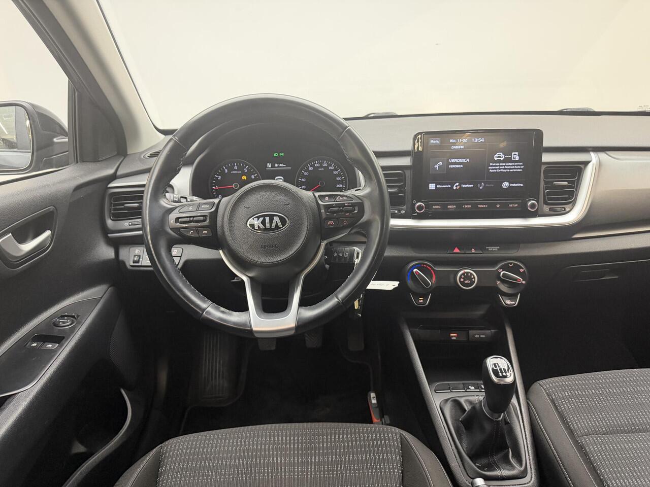 KIA Stonic 1.0 T-GDi MHEV DynamicLine | Carplay | All season | Cam achter | NL auto