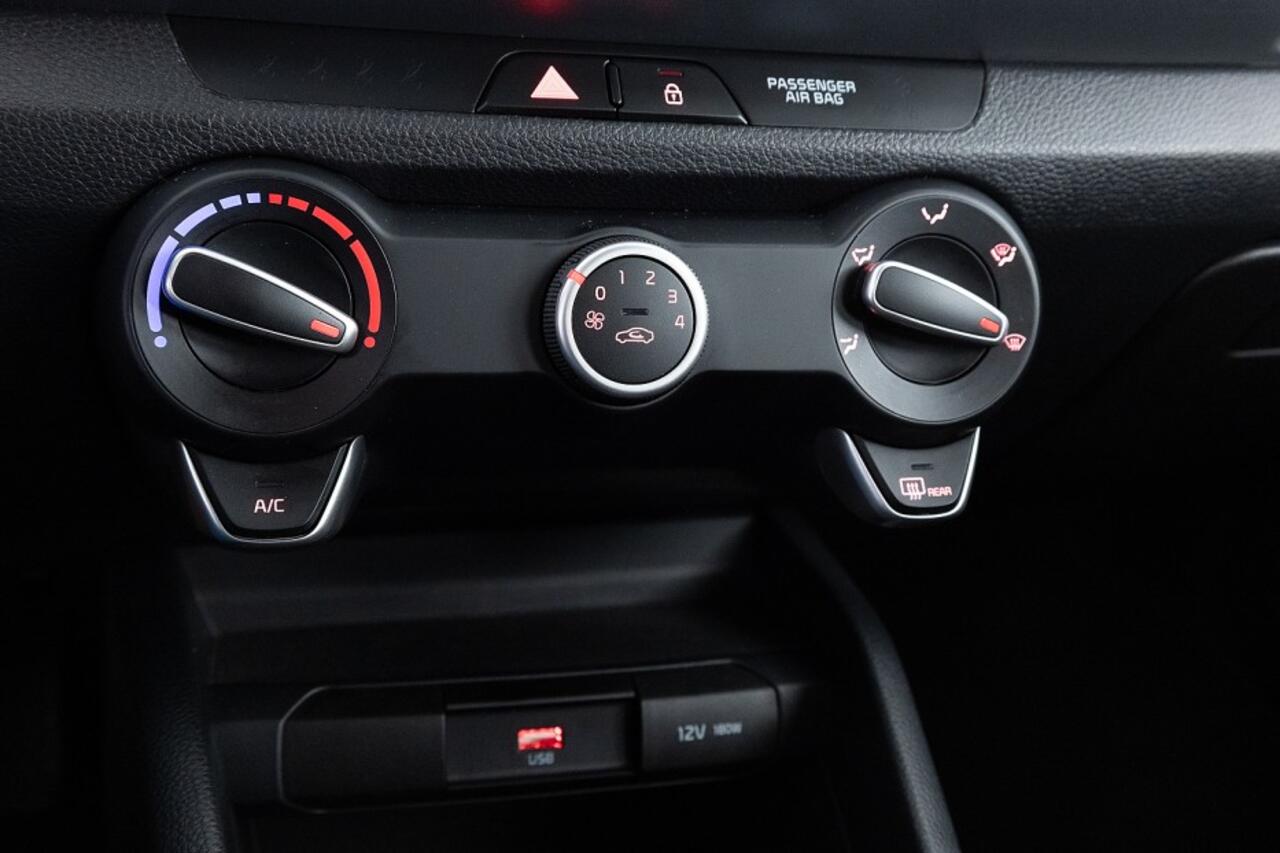 KIA Stonic 1.0 T-GDi MHEV DynamicLine | AIRCO | LM. VELGEN