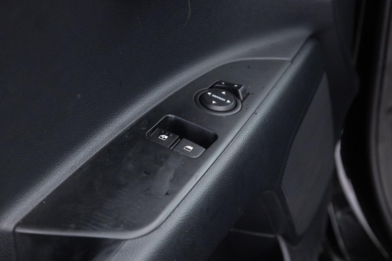 KIA Stonic 1.0 T-GDi MHEV DynamicLine | AIRCO | LM. VELGEN