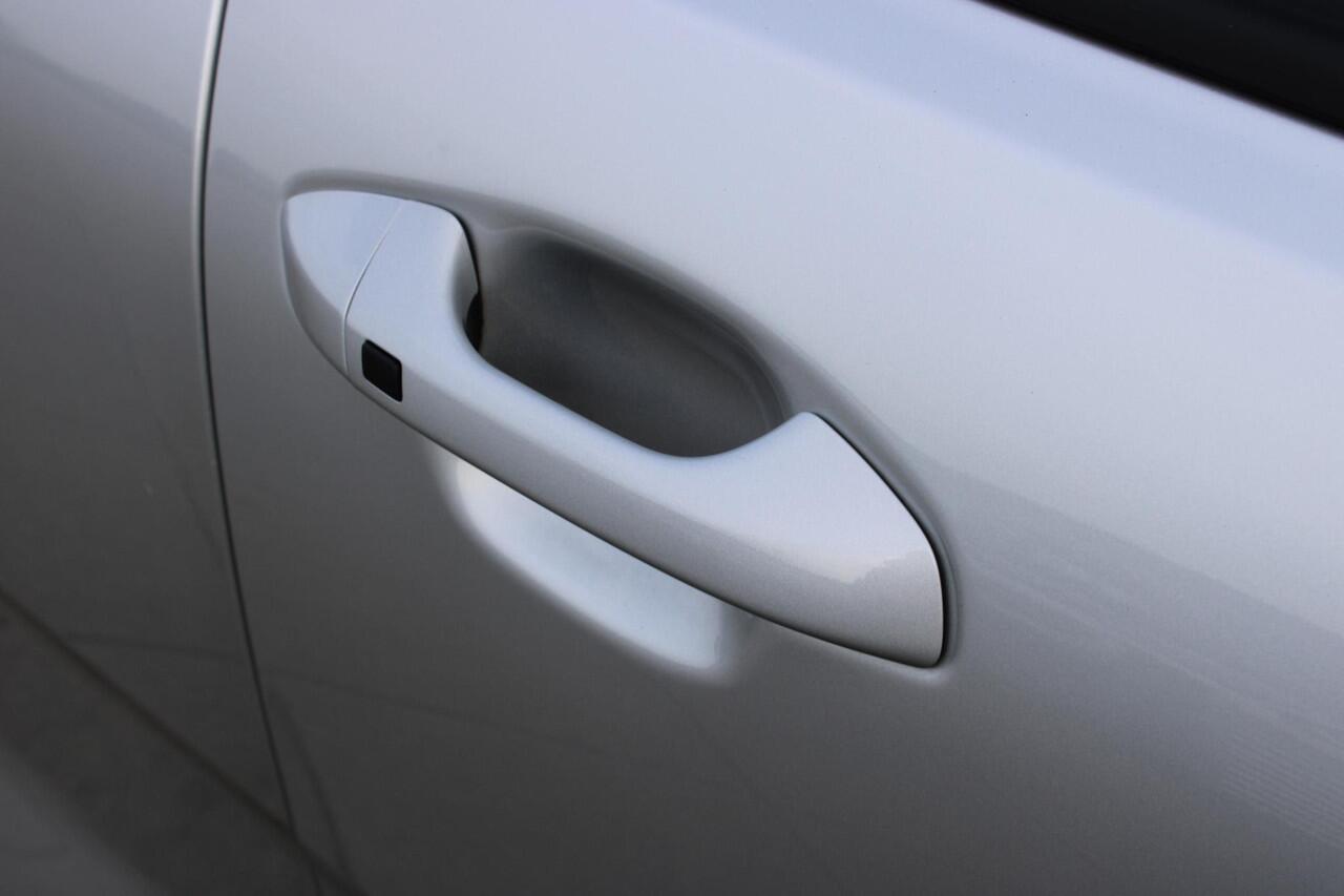 KIA Stonic 1.0 T-GDi MHEV DynamicPlusLine Keyless / Navigatie / Camera