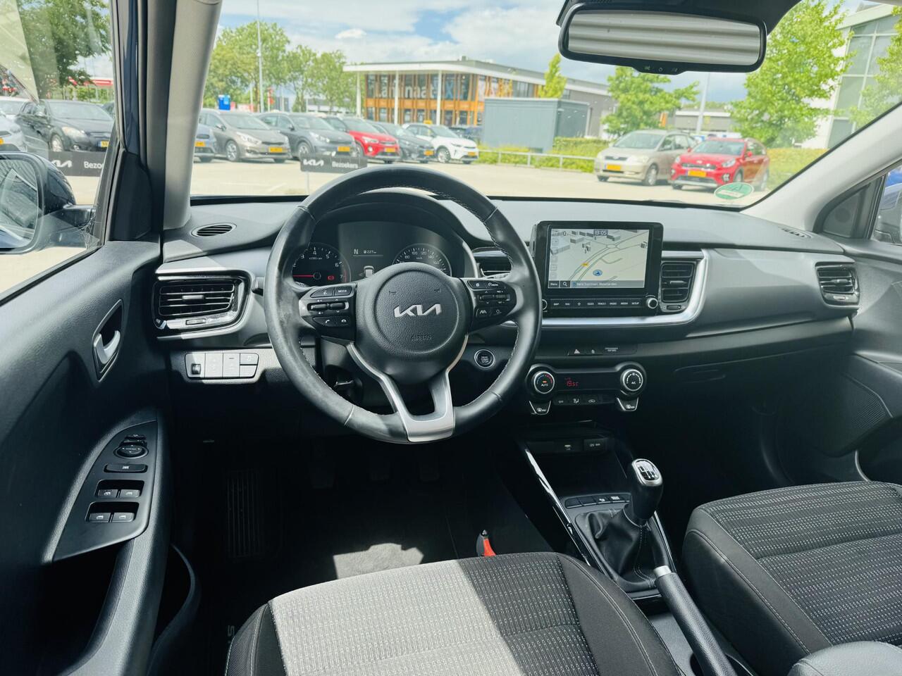 KIA Stonic 1.0 T-GDi MHEV DynamicPlusLine Trekhaak | NW Geleverd & Onderhouden !