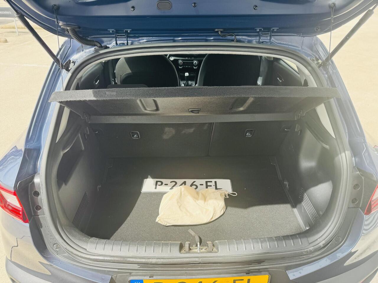 KIA Stonic 1.0 T-GDi MHEV DynamicPlusLine Trekhaak | NW Geleverd & Onderhouden !