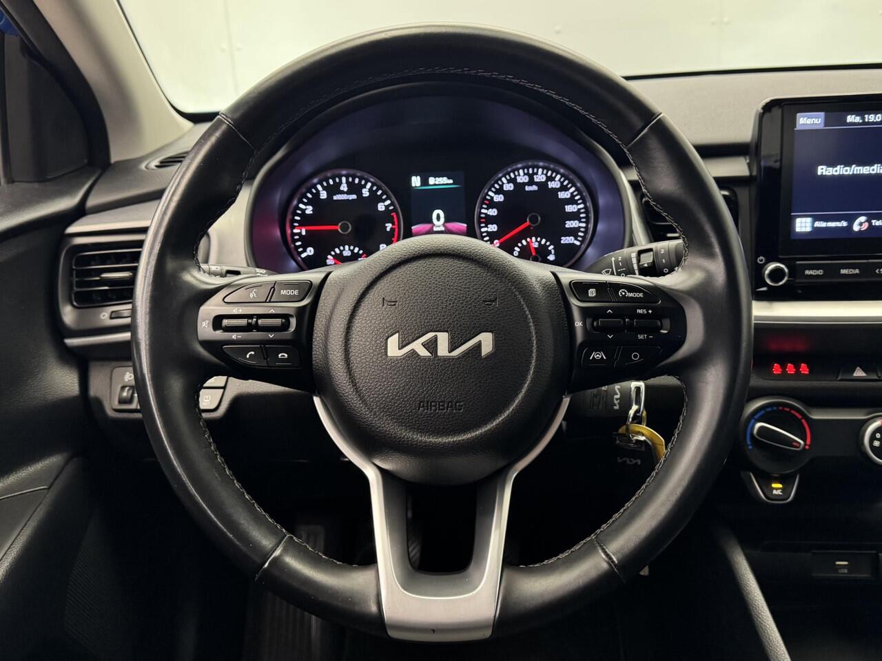 KIA Stonic 1.0 T-GDi MHEV DynamicLine | NL auto | Dealer onderhouden | App Connect | Rijklaarprijs