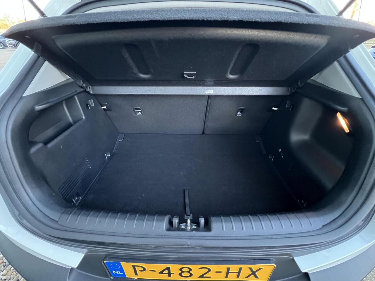 KIA Stonic 1.0 T-GDi MHEV DynamicLine NAVIGATIE PACK | CLIMATE CONTROLE | CAMERA | PARKEERSENSOREN | LAGE KM STAND 26891km |