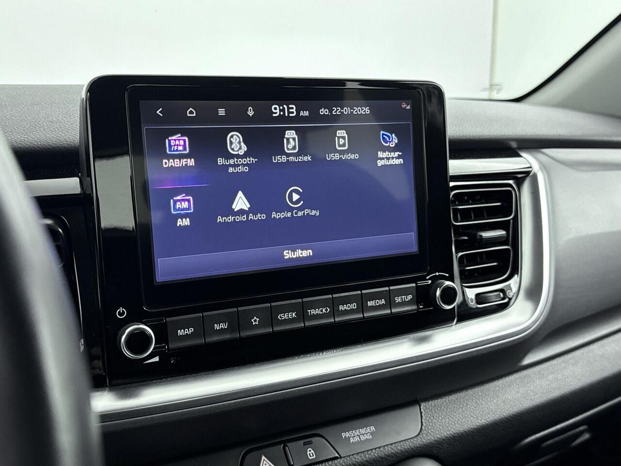 KIA Stonic 1.0 T-GDi MHEV DynamicLine airco | Apple Carplay/Android Auto | Cruise control adaptief en stuurhulp | LMV | Achterruitrijcamera | NAVI