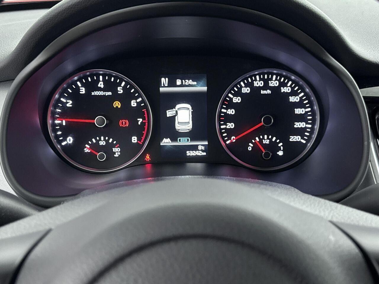 KIA Stonic 1.0 T-GDi MHEV DynamicLine airco | Apple Carplay/Android Auto | Cruise control adaptief en stuurhulp | LMV | Achterruitrijcamera | NAVI