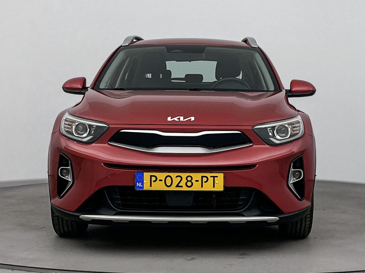 KIA Stonic 1.0 T-GDi MHEV DynamicLine airco | Apple Carplay/Android Auto | Cruise control adaptief en stuurhulp | LMV | Achterruitrijcamera | NAVI