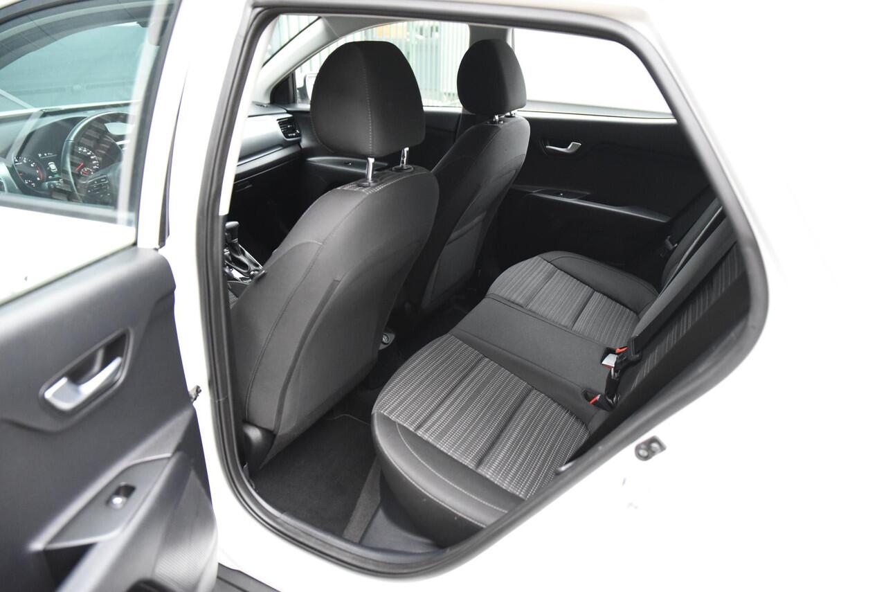 KIA Stonic 1.0 T-GDi DynamicPlusLine Camera Navigatie