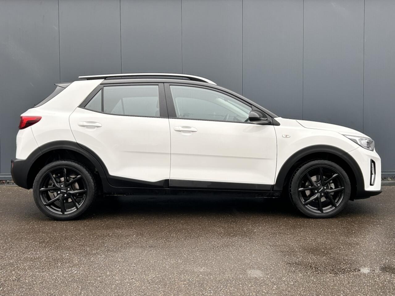 KIA Stonic 1.0 T-GDi MHEV Dynamic Line / Navigation Pack