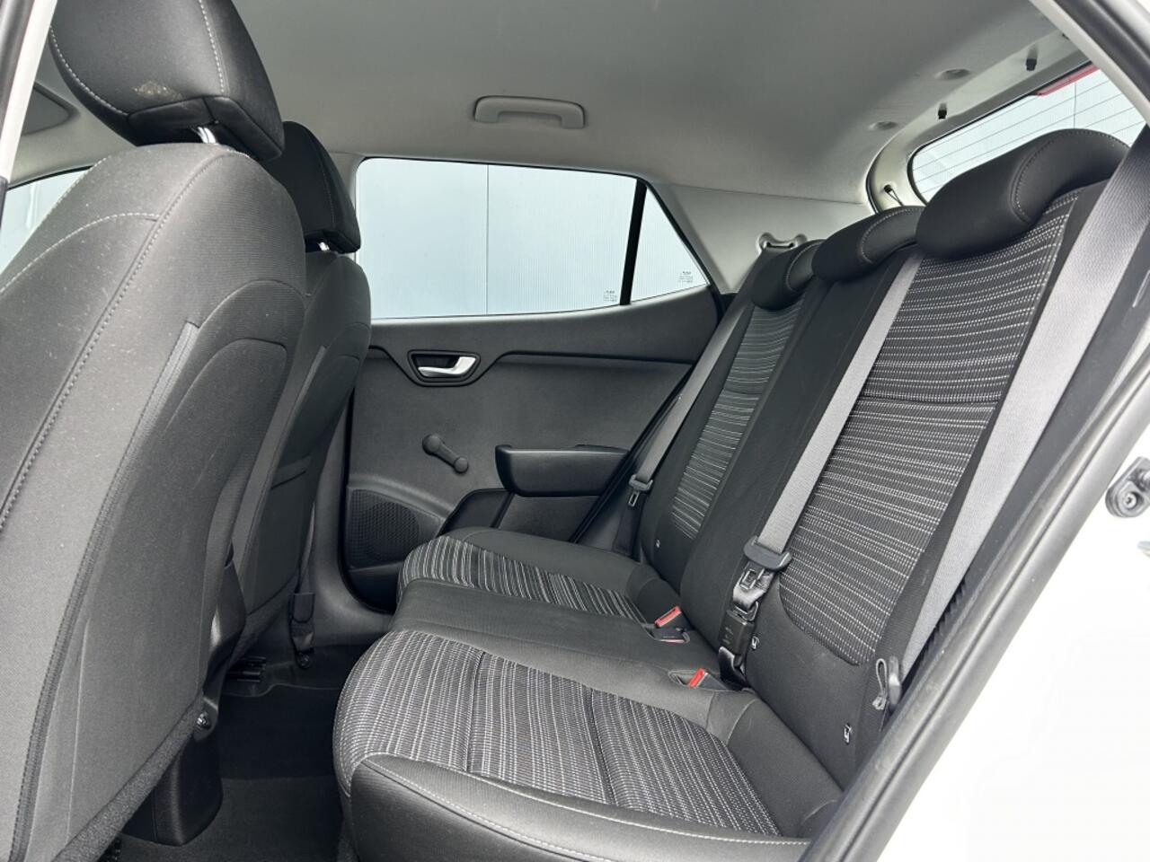 KIA Stonic 1.0 T-GDi MHEV Dynamic Line / Navigation Pack