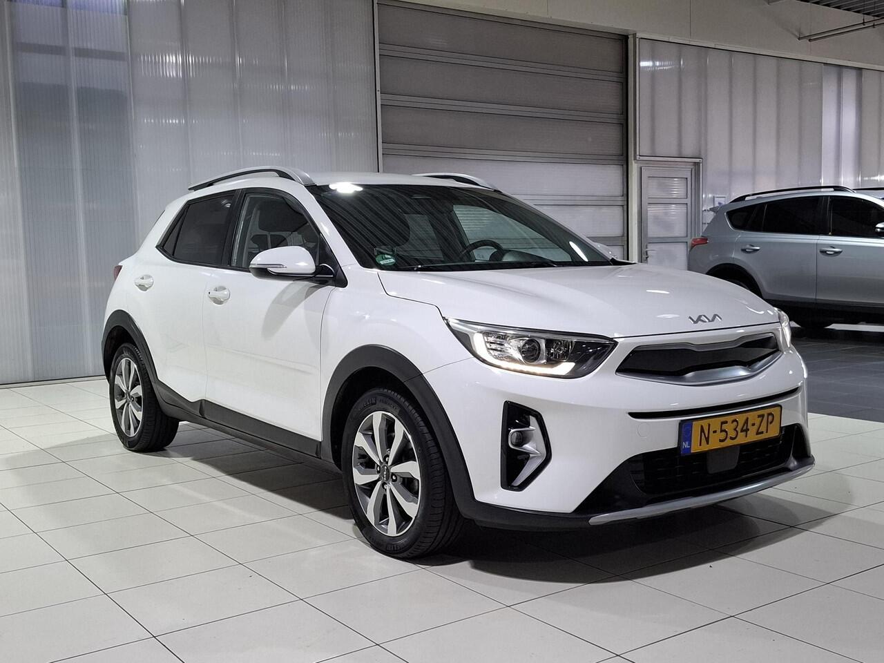 KIA Stonic 1.0 T-GDi MHEV DynamicPlusLine Navigatie Apple Carplay/Android Auto, achteruitrij camera, cruise contro.l