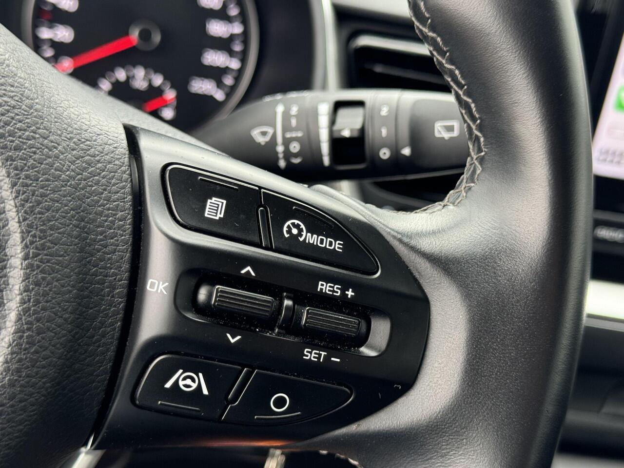 KIA Stonic 1.0 T-GDi MHEV DynamicLine Apple Carplay en/of Android auto Navigatie, Achteruitrijcamera, Cruise control, Airco, Nieuw geleverd en dealeronderhouden