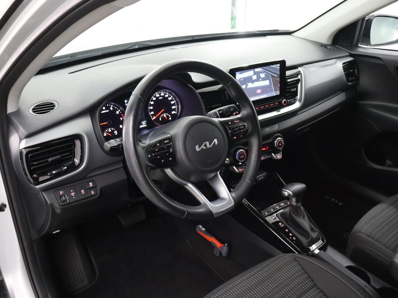 KIA Stonic 1.0 T-GDI MHEV | Navigatie | Parkeercamera | Stoelverwarming | Cruise Control |