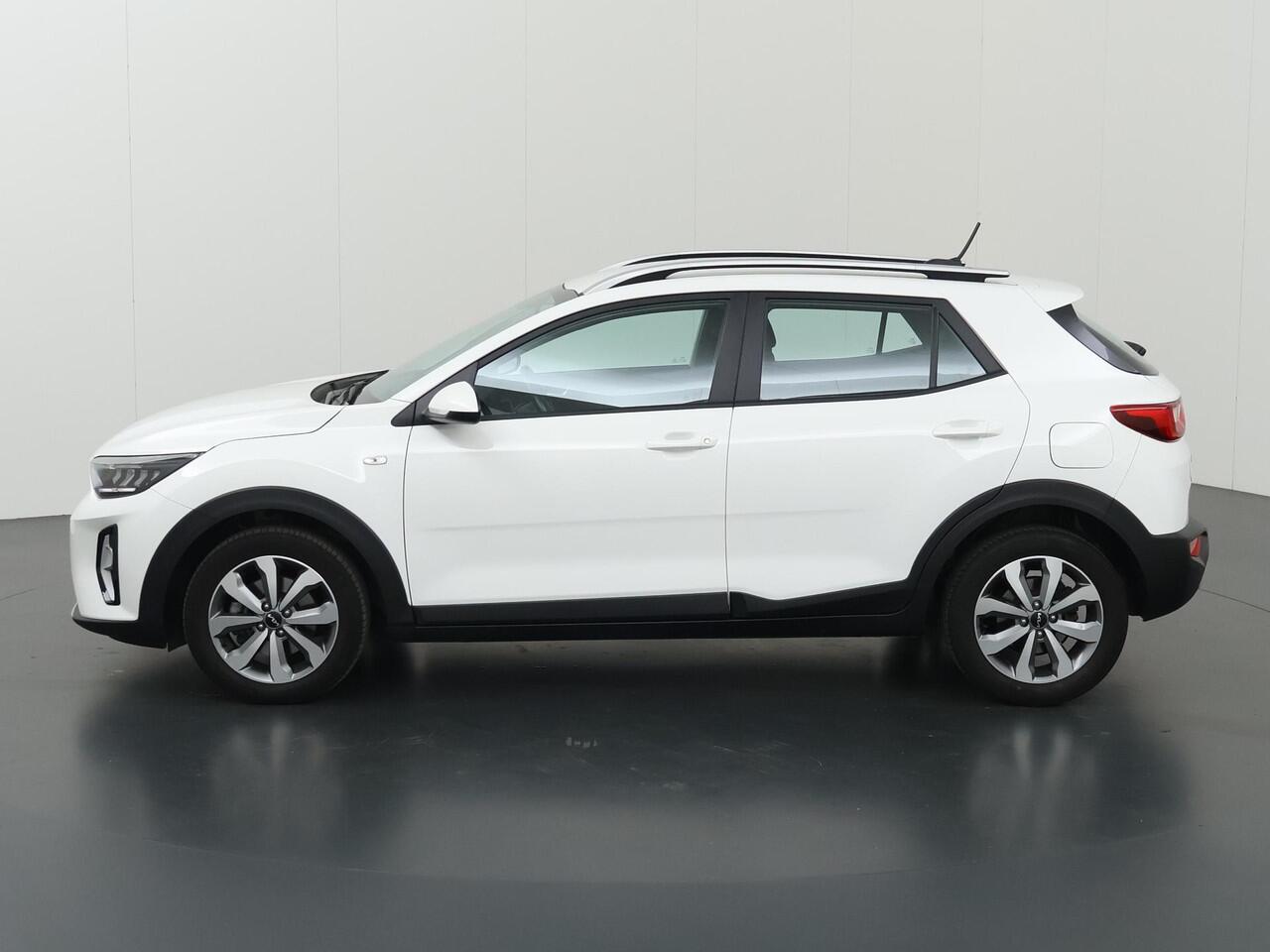 KIA Stonic 1.0 T-GDi MHEV DynamicLine | Navigatie | Parkeercamera | Apple Carplay/Android Auto | Airco | Cruise control |