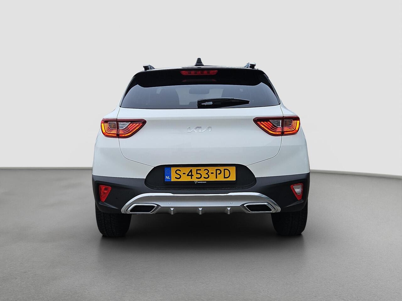 KIA Stonic 1.0 T-GDi MHEV GT-PlusLine | Lage km's! | 1e Eigenaar | Schuif/Kanteldak | Stoel- en Stuurverwarming | Dode Hoek Assistentie | Full-Option |