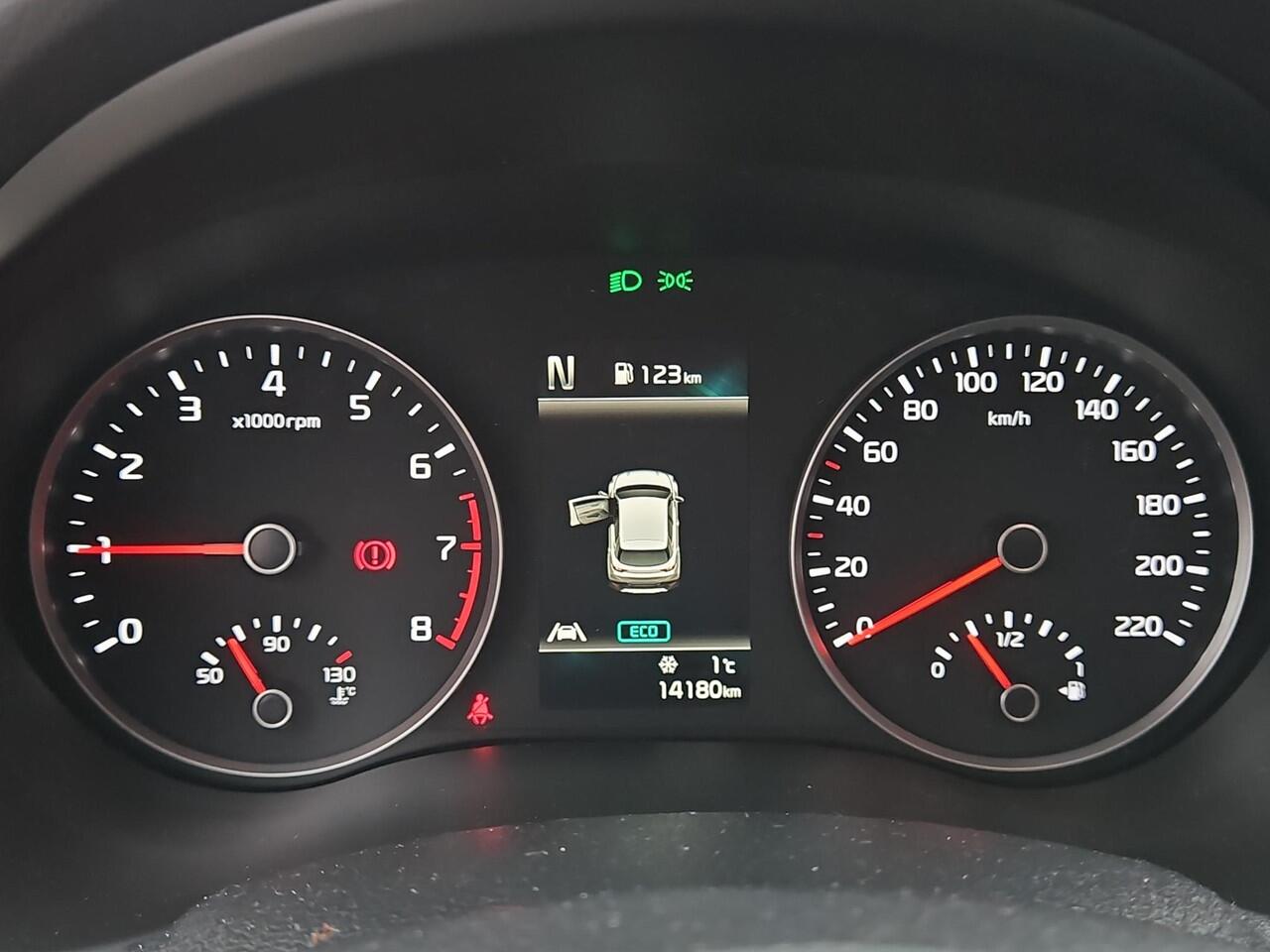 KIA Stonic 1.0 T-GDi MHEV GT-PlusLine | Lage km's! | 1e Eigenaar | Schuif/Kanteldak | Stoel- en Stuurverwarming | Dode Hoek Assistentie | Full-Option |