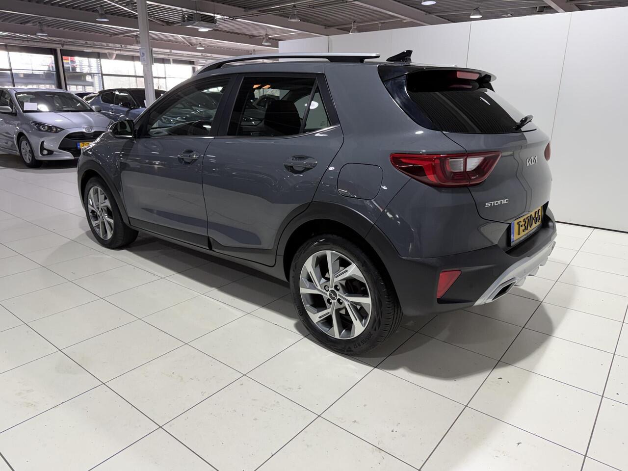 KIA Stonic 1.0 T-GDi MHEV GT-PlusLine Automaat, Schuif kantel dak, Stoel en Stuur verwarming, Navigatie, Camera, Apple Carplay/Android Auto