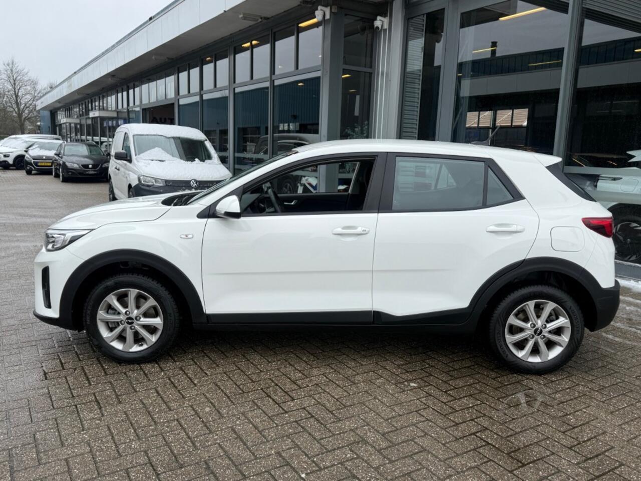 KIA Stonic 1.2 PLUS LINE AIRCO PDC CARPLAY WINTERPACK CRUISE.