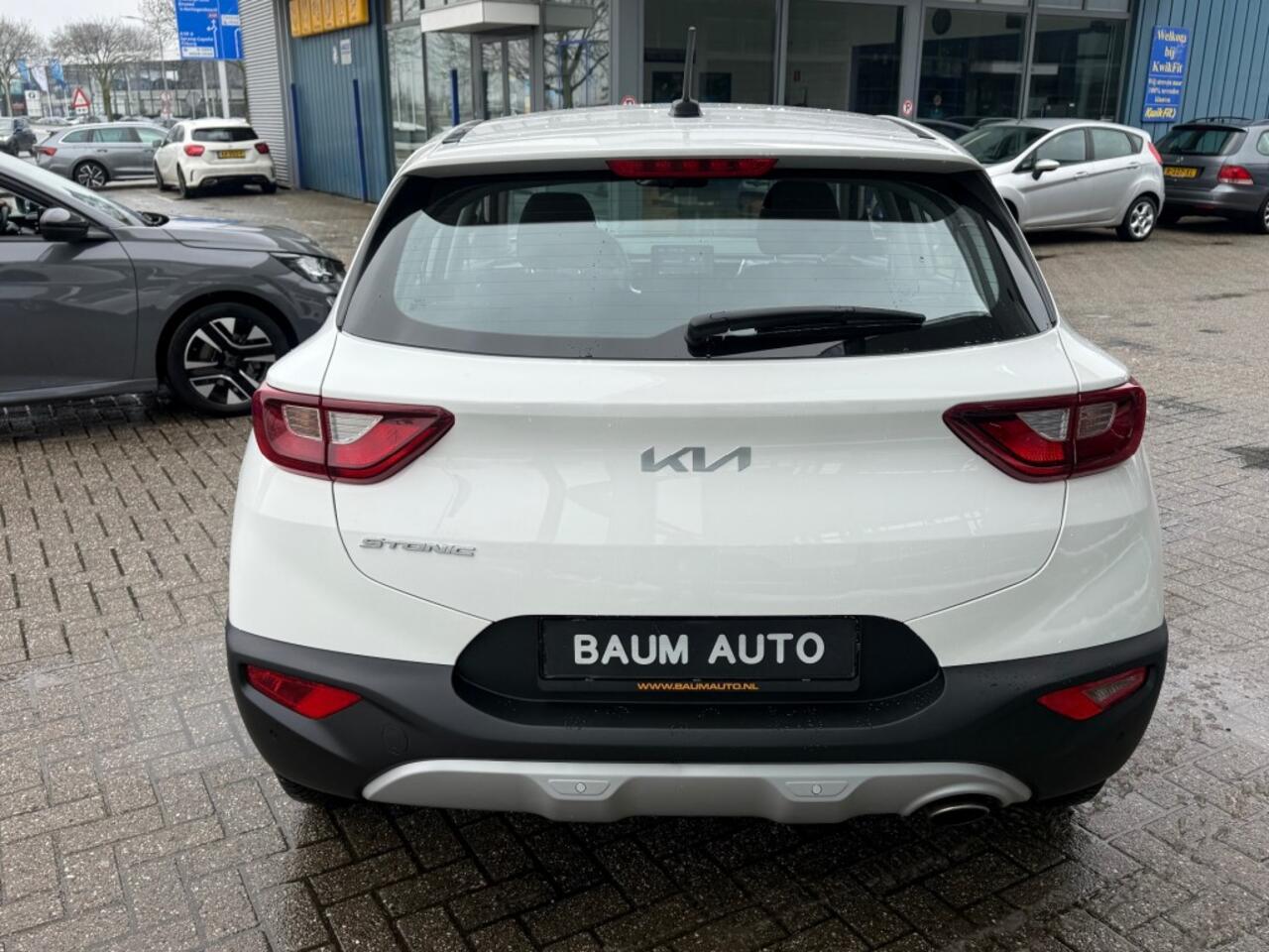 KIA Stonic 1.2 PLUS LINE AIRCO PDC CARPLAY WINTERPACK CRUISE.