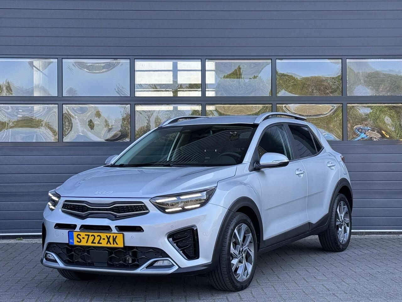 KIA Stonic 1.0 T-GDi MHEV GT-PLUSLINE I AUTOMAAT I SCHUIF/KANTELDAK I APPLE CARPLAY I P-CAMERA