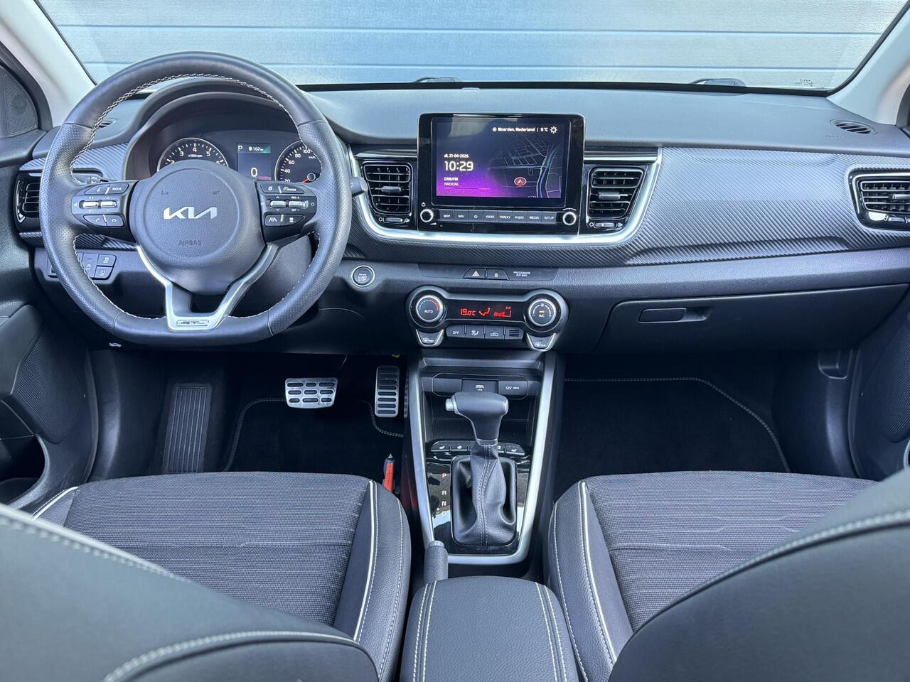 KIA Stonic 1.0 T-GDi MHEV GT-PLUSLINE I AUTOMAAT I SCHUIF/KANTELDAK I APPLE CARPLAY I P-CAMERA