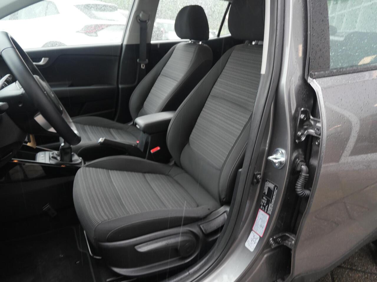 KIA Stonic 1.0 T-GDi MHEV DynamicLine | Cruise | Clima | Camera | Navi |