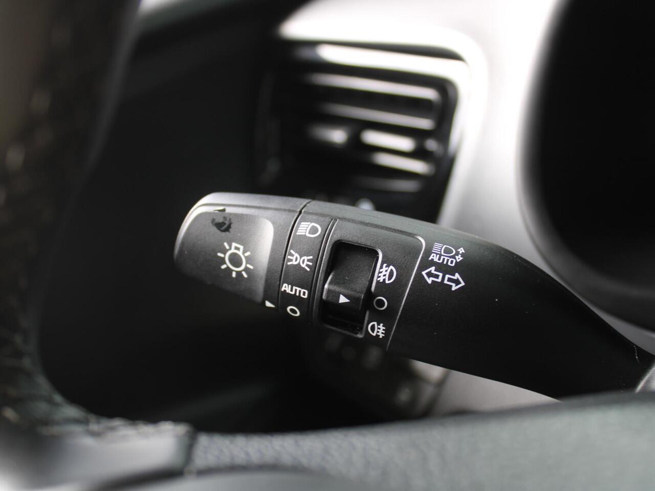 KIA Stonic 1.0 T-GDi MHEV DynamicLine | 15" LM | Apple Carplay/Android Auto | Navi | Camera | Cruise | LED | Airco |