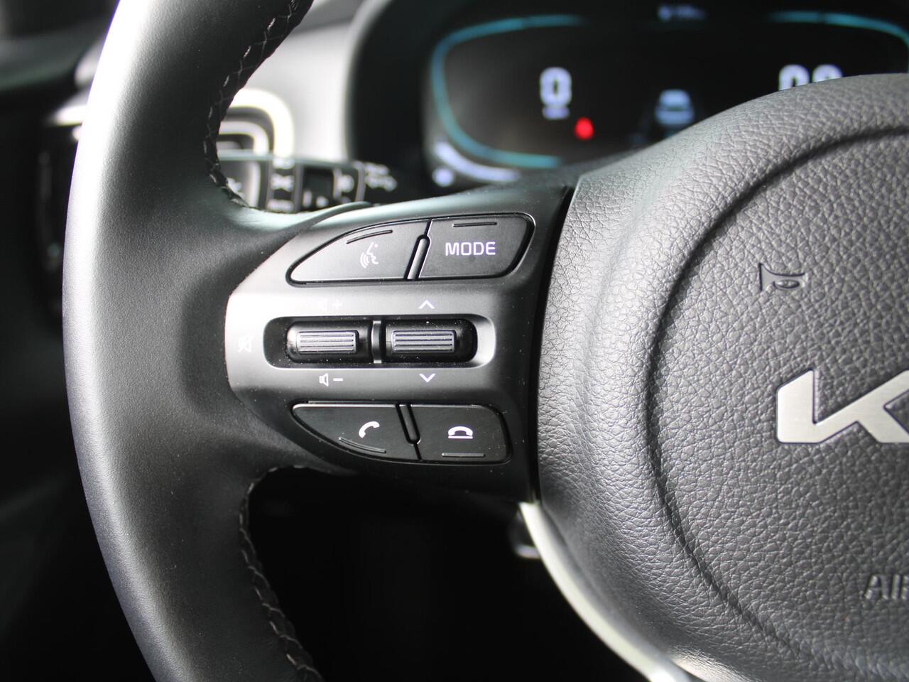 KIA Stonic 1.0 T-GDi MHEV DynamicLine | 15" LM | Apple Carplay/Android Auto | Navi | Camera | Cruise | LED | Airco |