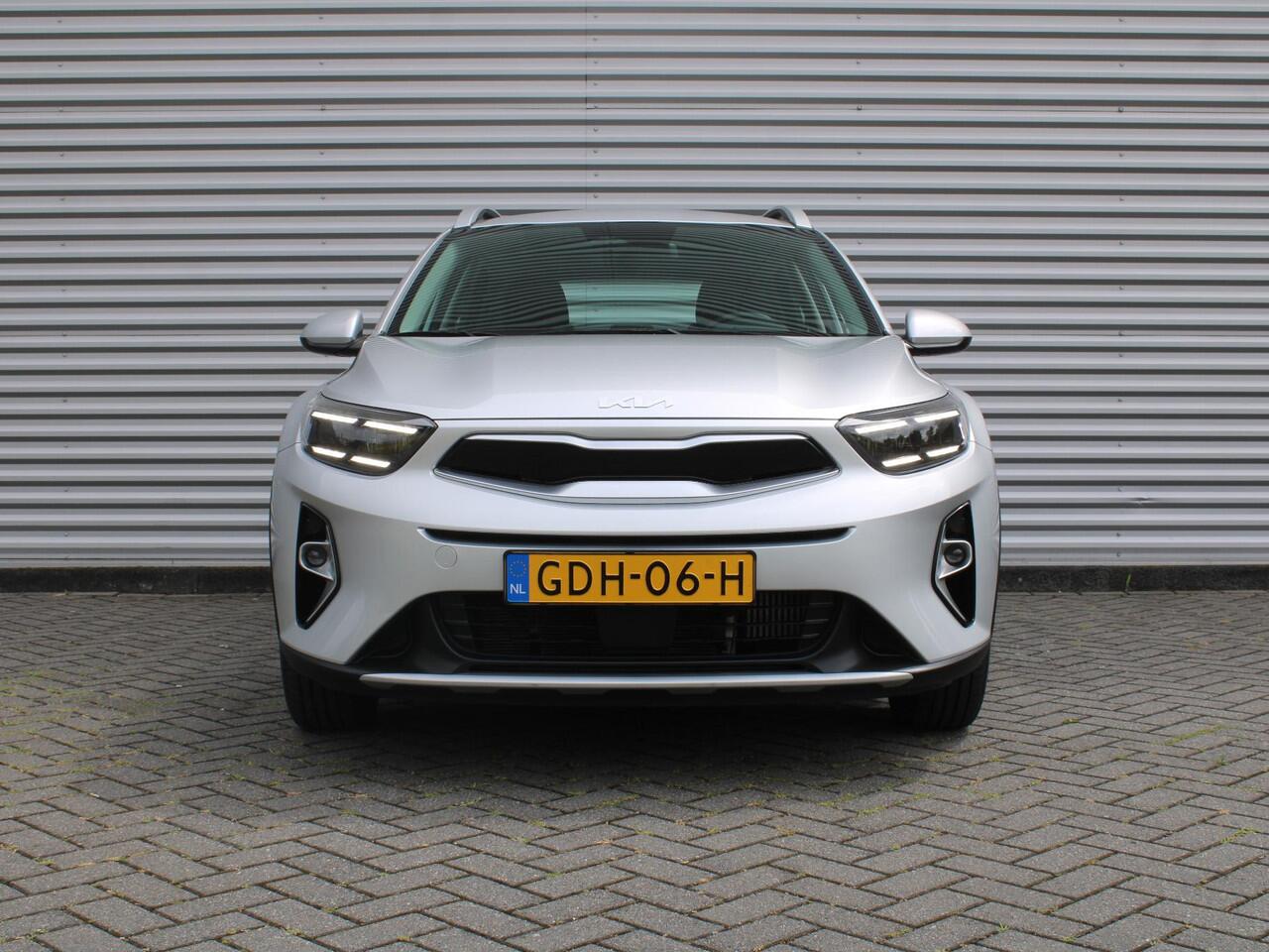 KIA Stonic 1.0 T-GDi MHEV DynamicLine | 15" LM | Apple Carplay/Android Auto | Navi | Camera | Cruise | LED | Airco |