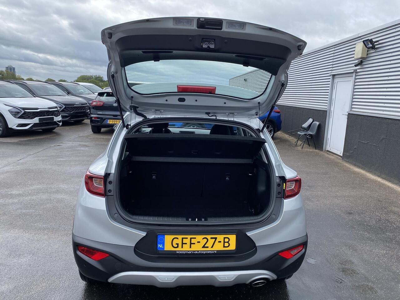 KIA Stonic 1.0 T-GDi MHEV DynamicLine Carplay Navigatie, Achteruitrijcamera, Cruise control, Airco, 1e eign. NL-auto, nieuw geleverd, BTW-auto