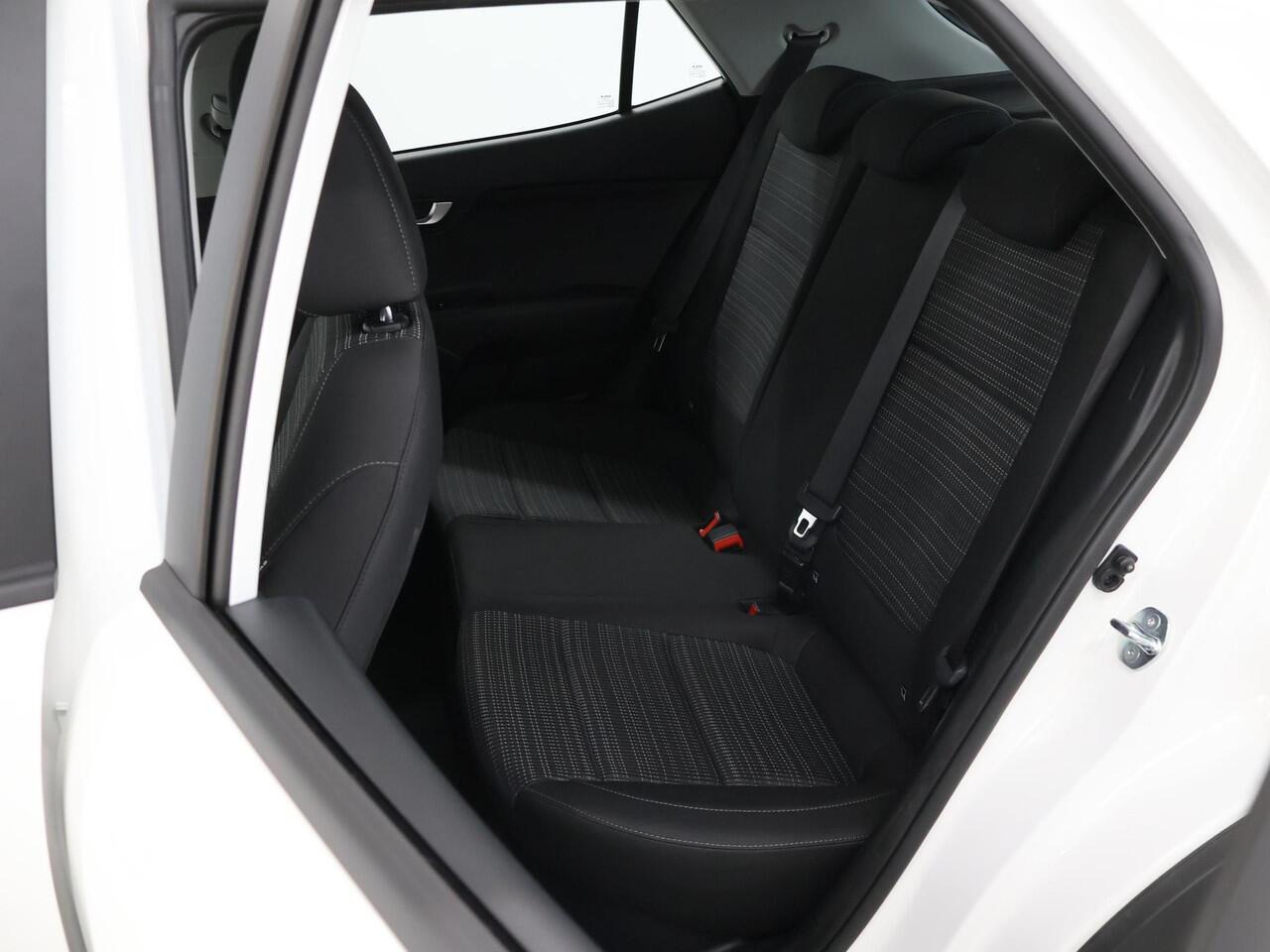 KIA Stonic 1.0 T-GDi MHEV DynamicLine | Navigatie | Parkeercamera | Climate Control | Cruise Control |