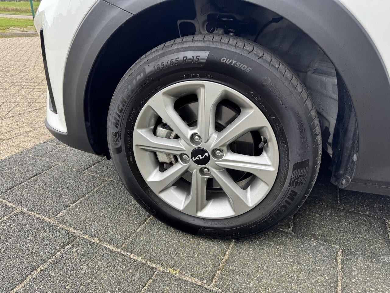 KIA Stonic 1.0 T-GDi MHEV DynamicLine | Eerste Eigenaar | LED Verlichting | Navigatie | Apple Carplay/Android Auto | Enz...