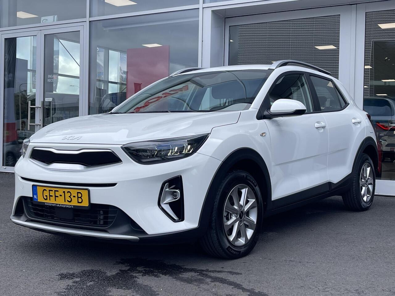 KIA Stonic 1.0 T-GDi MHEV DynamicLine Navigatie | Apple Carplay / Android Auto | Cruise control | Airconditioning | LM Velgen