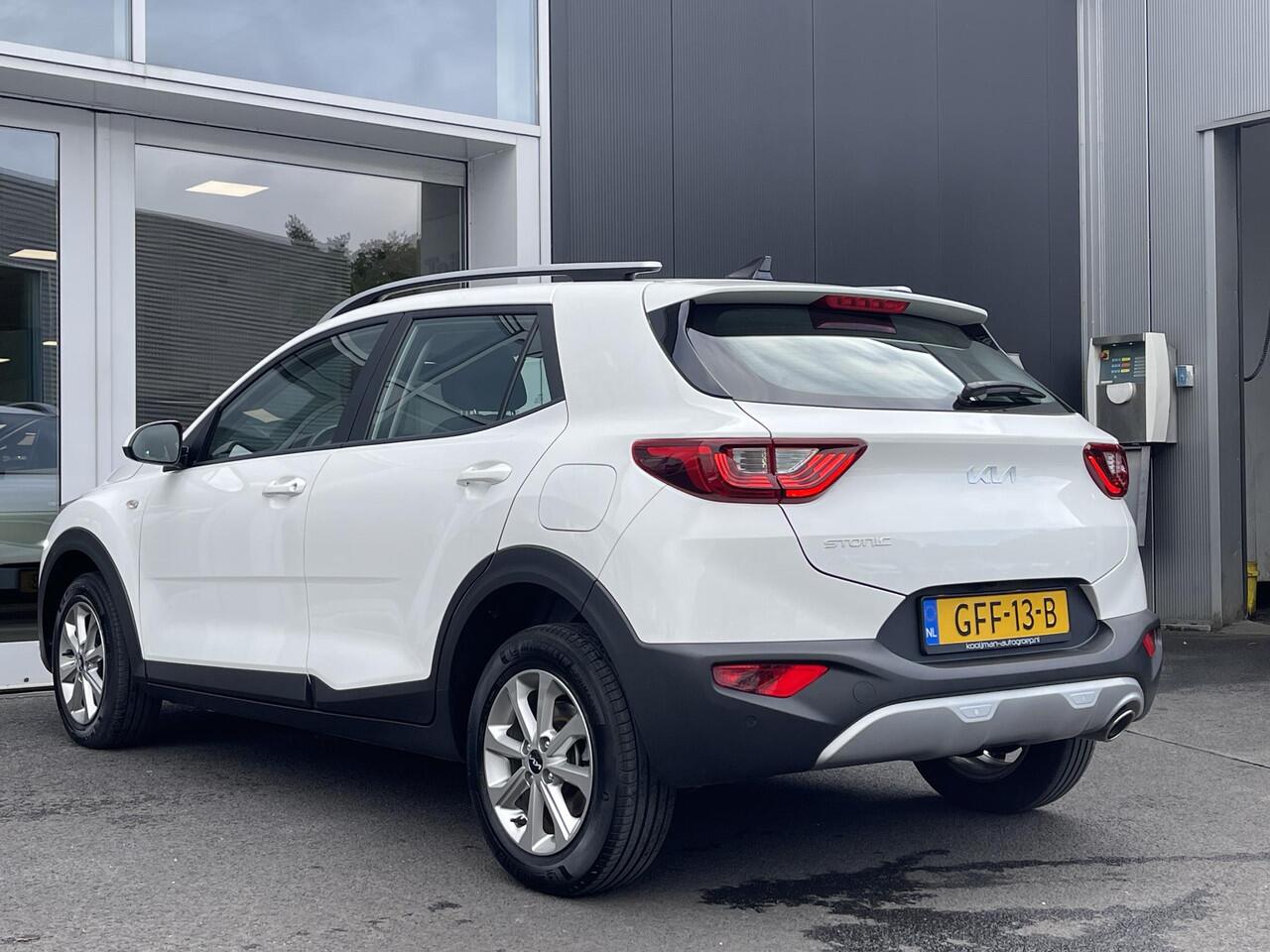 KIA Stonic 1.0 T-GDi MHEV DynamicLine Navigatie | Apple Carplay / Android Auto | Cruise control | Airconditioning | LM Velgen