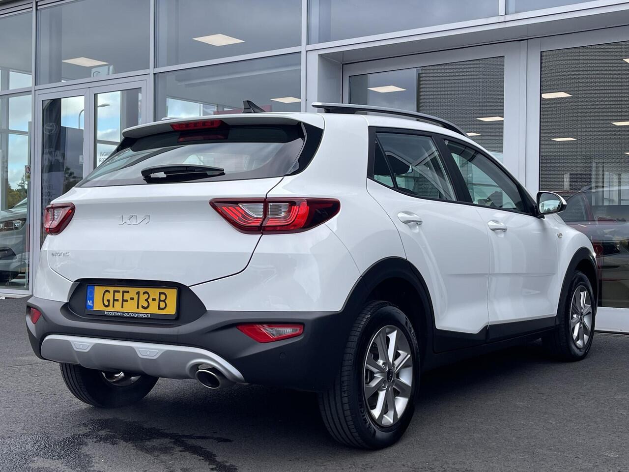 KIA Stonic 1.0 T-GDi MHEV DynamicLine Navigatie | Apple Carplay / Android Auto | Cruise control | Airconditioning | LM Velgen